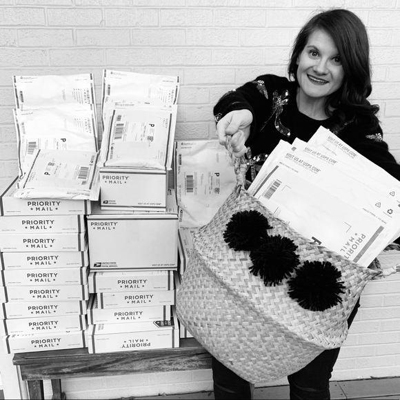 Welcome to my Closet! - Picture 3 of 4